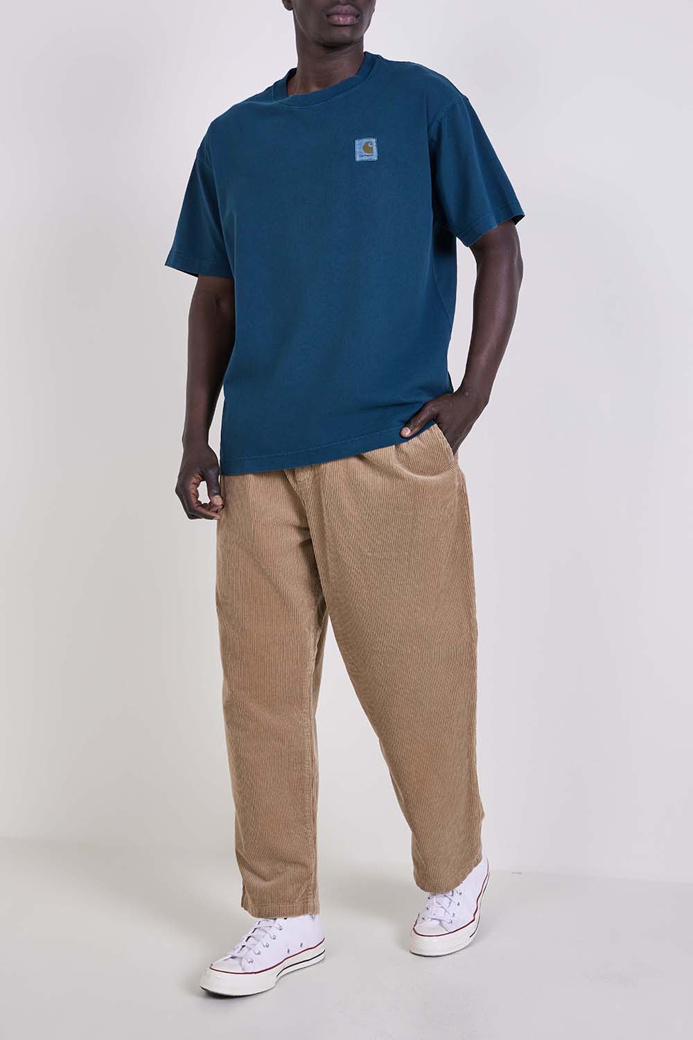 חולצת טי בגזרה משוחררת